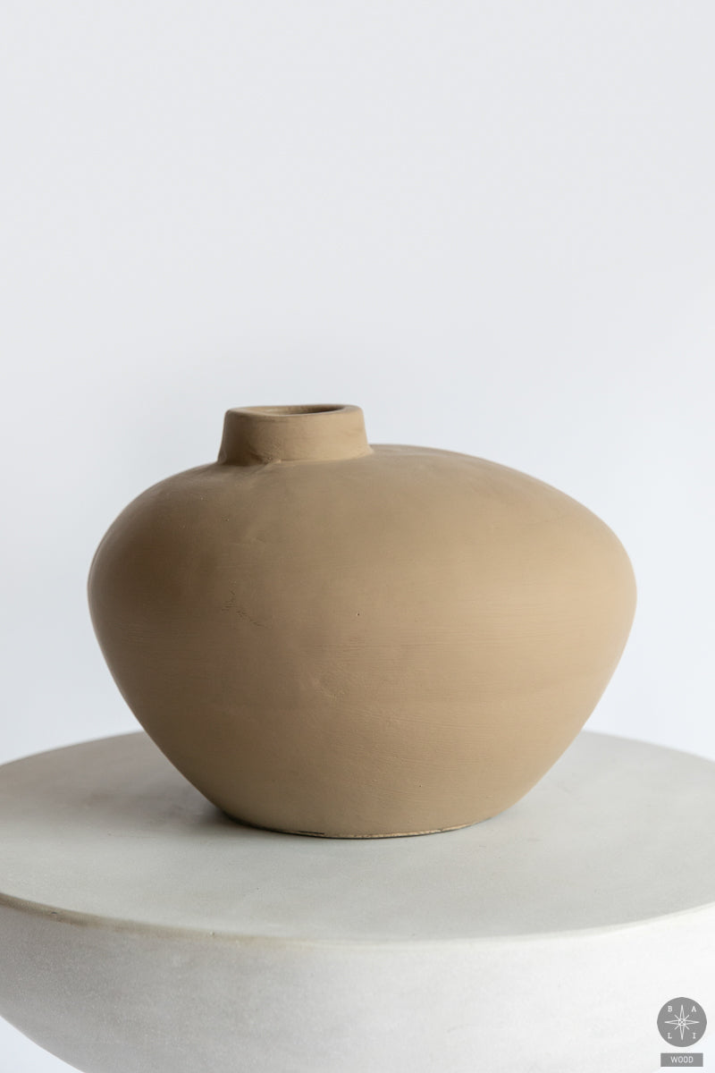 Dekoratyvinė vaza iš terakotos