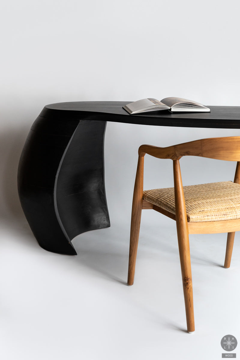 Darbo stalas iš suar medžio