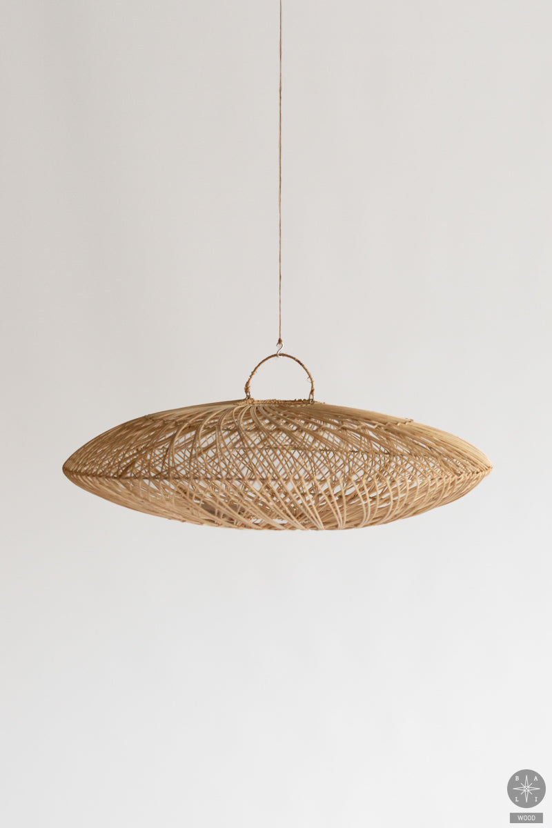 Šviestuvo gaubtas iš rotango