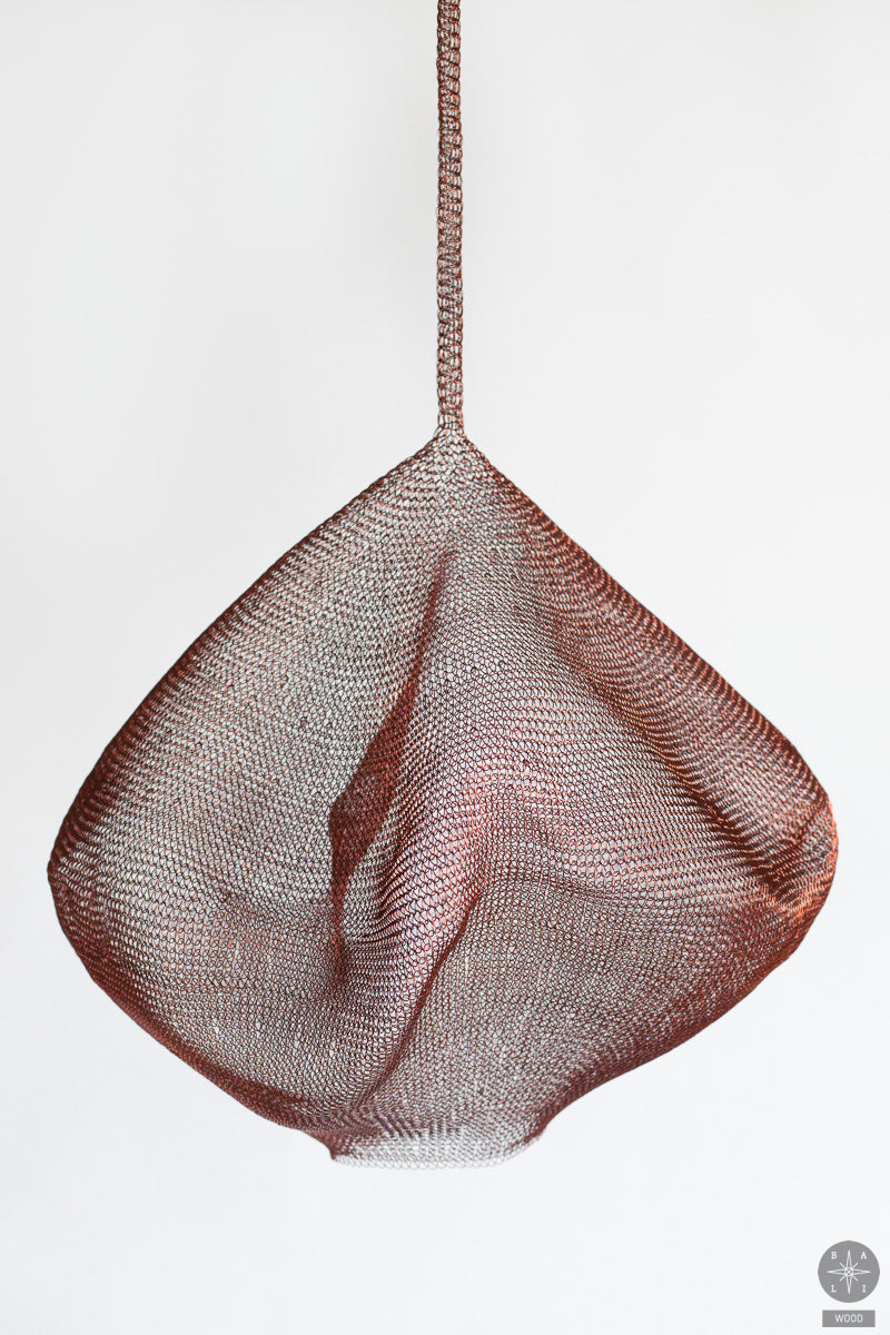 Pintas šviestuvo gaubtas iš vario