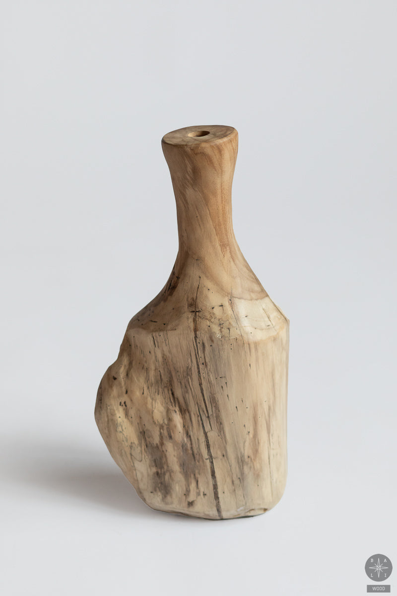 Unikali tikmedžio dekoracija