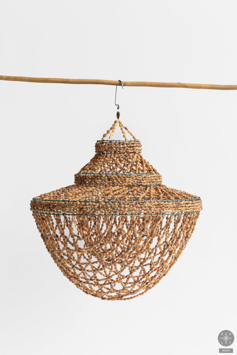 Sietynas iš tamsių kriauklyčių