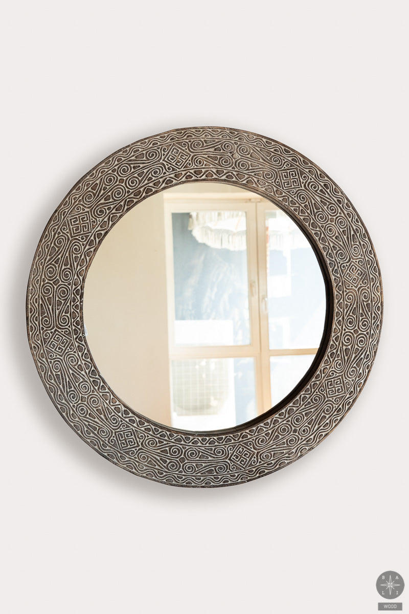 Veidrodis iš tikmedžio