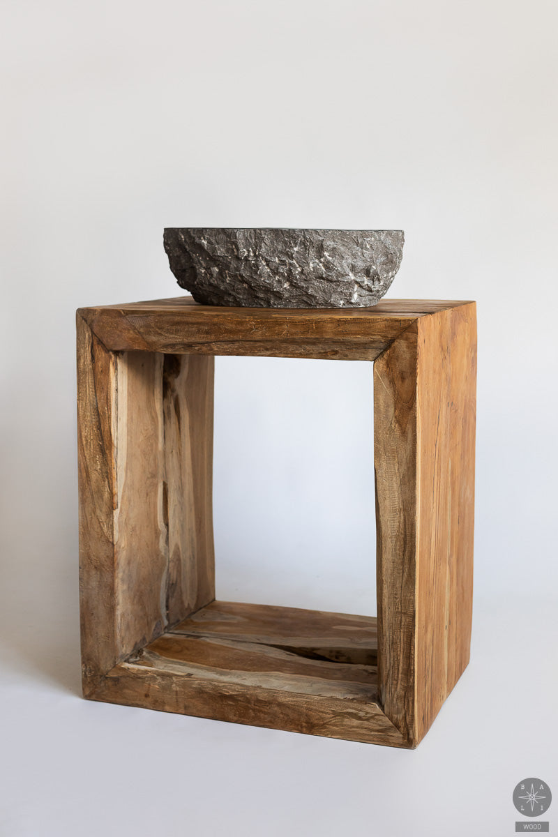 Tikmedžio konsolė praustuvui