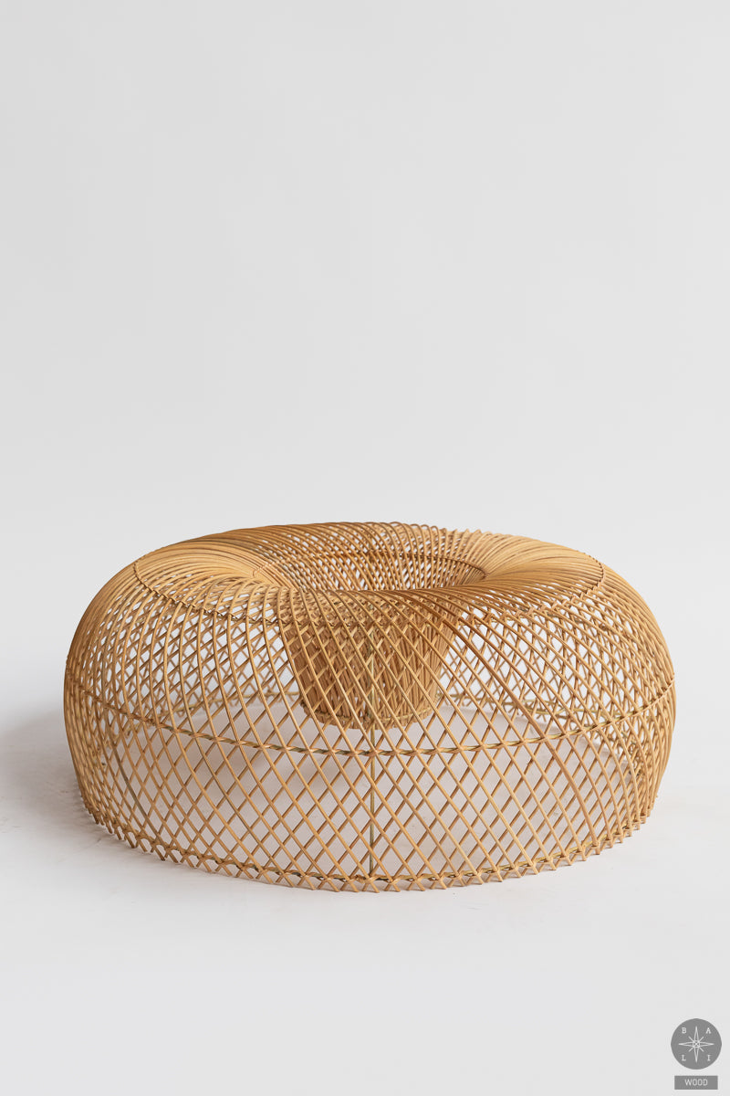 Sieninis šviestuvo gaubtas iš rotango