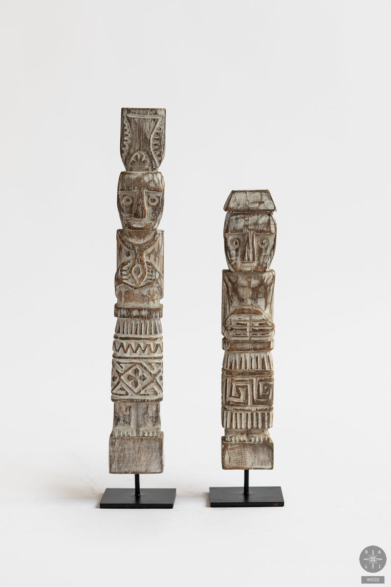 Statulėlė iš balinto tikmedžio