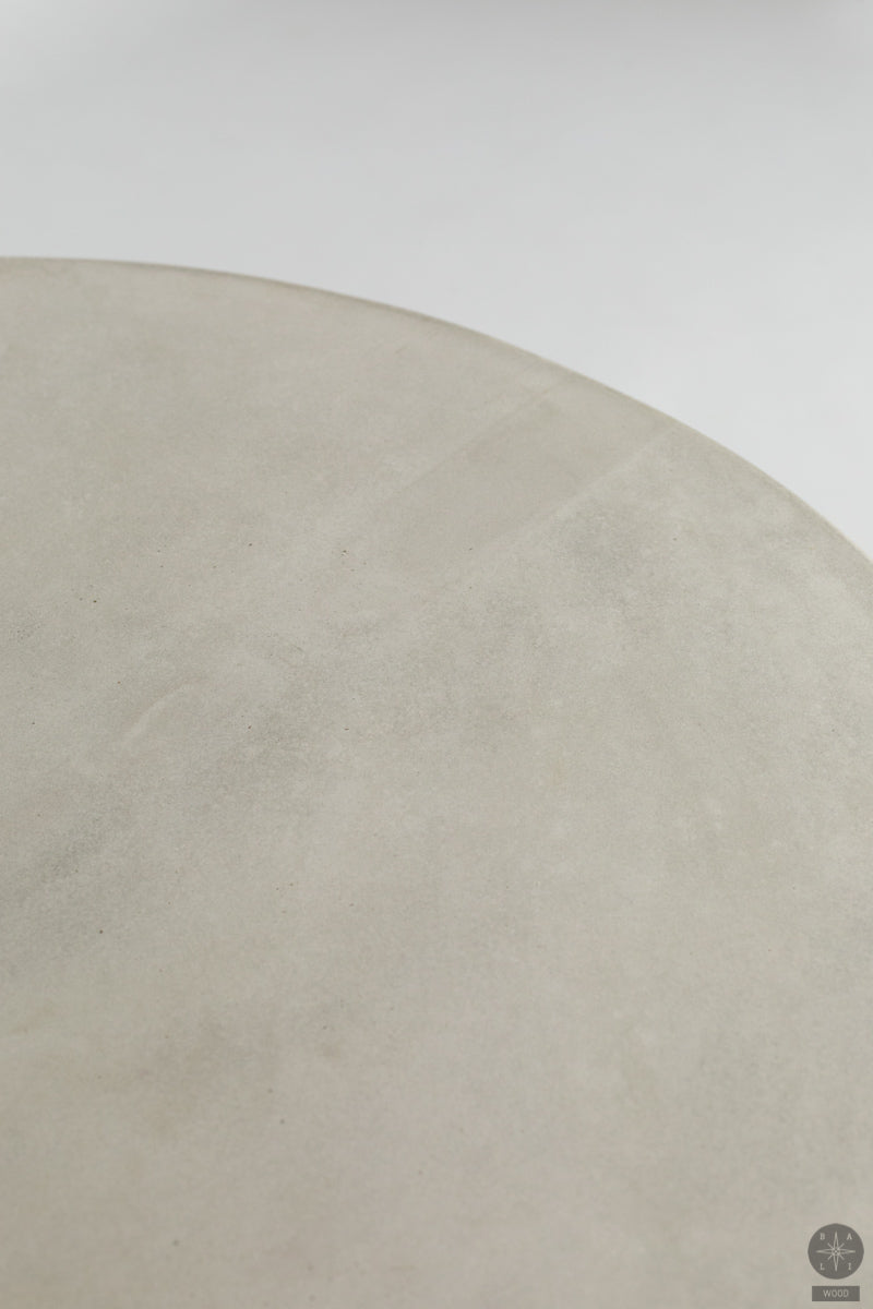 Staliukas iš betono (prekė brokuota)