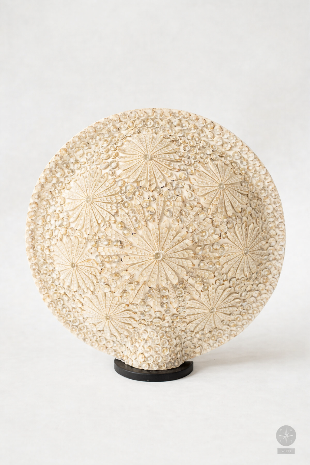 Stalinis šviestuvas iš kriauklyčių