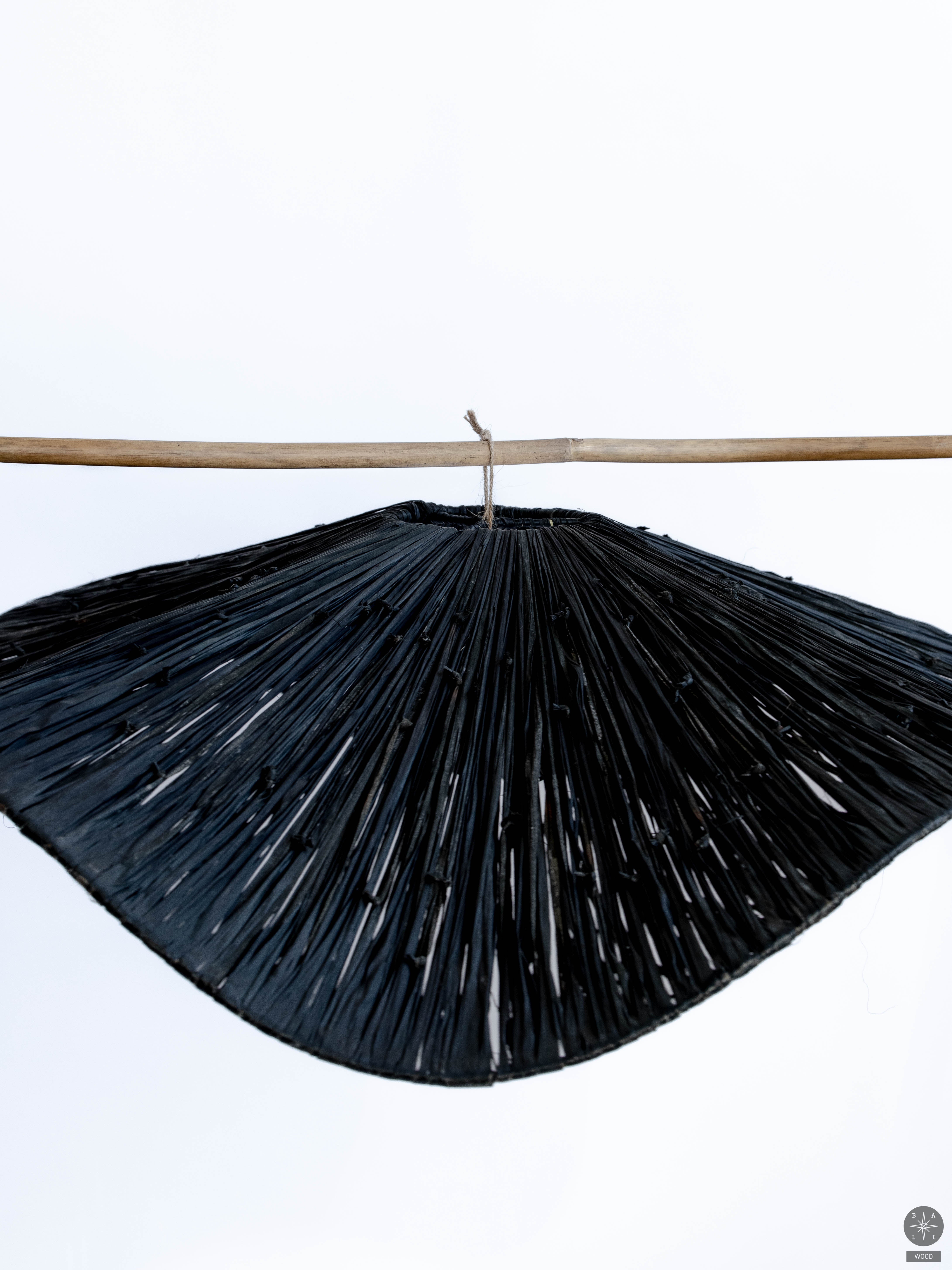 Šviestuvo gaubtas iš raffia