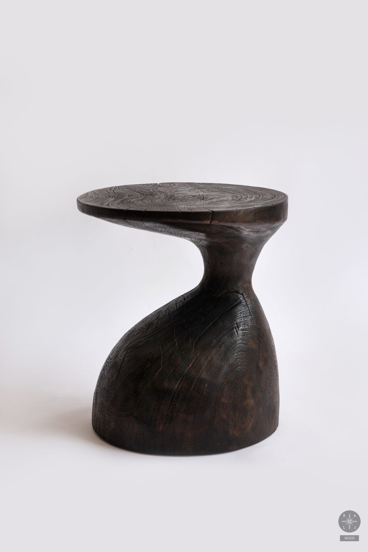 Mango kavos staliukas