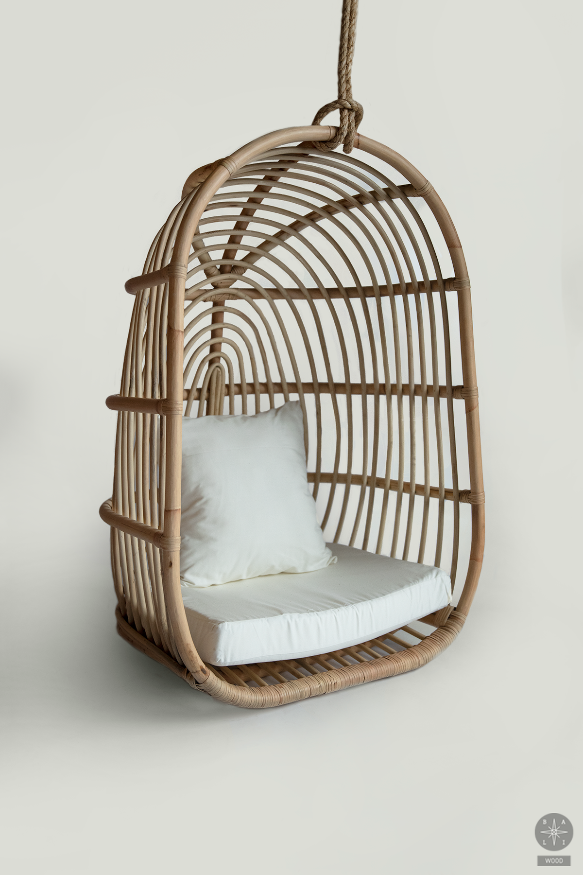 Iš Rotango Pakabinamas supuoklis iš rotango | Bali Wood