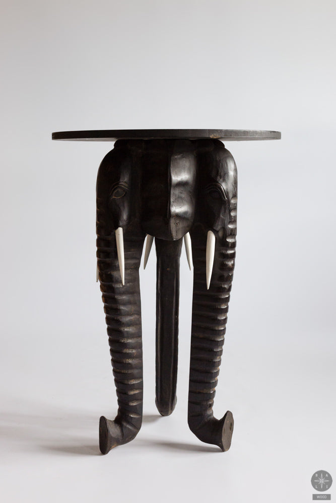 Staliukas su dramblių dekoru