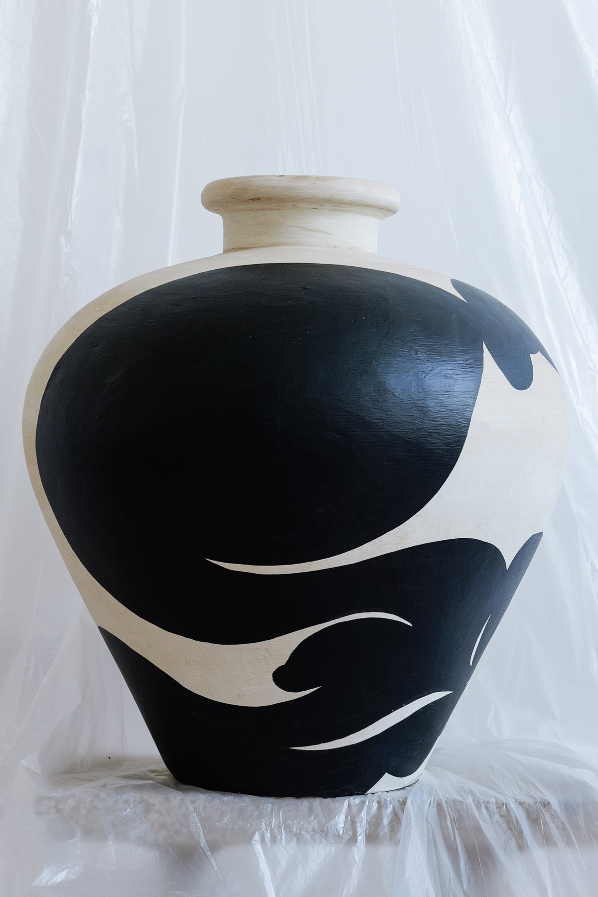 Vienetinė dekoratyvinė vaza by Emilija Žukauskaitė