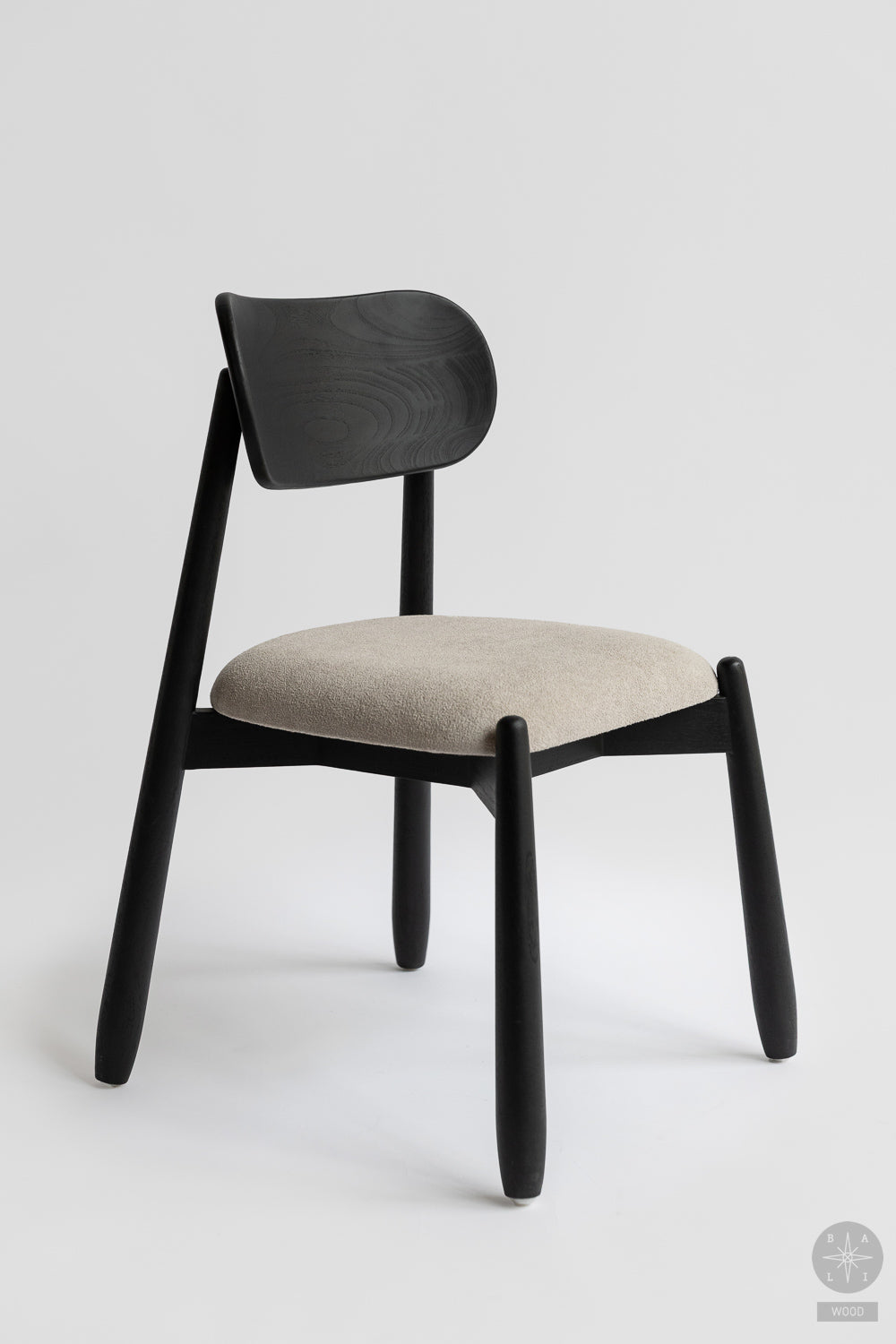 Tikmedžio kėdė su audiniu