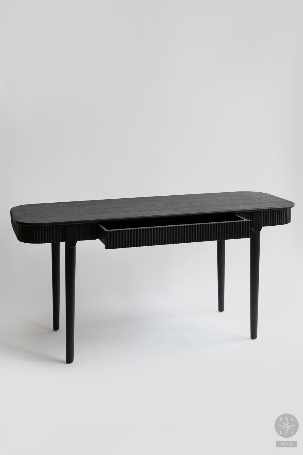 Rašomojo stalas iš tikmedžio