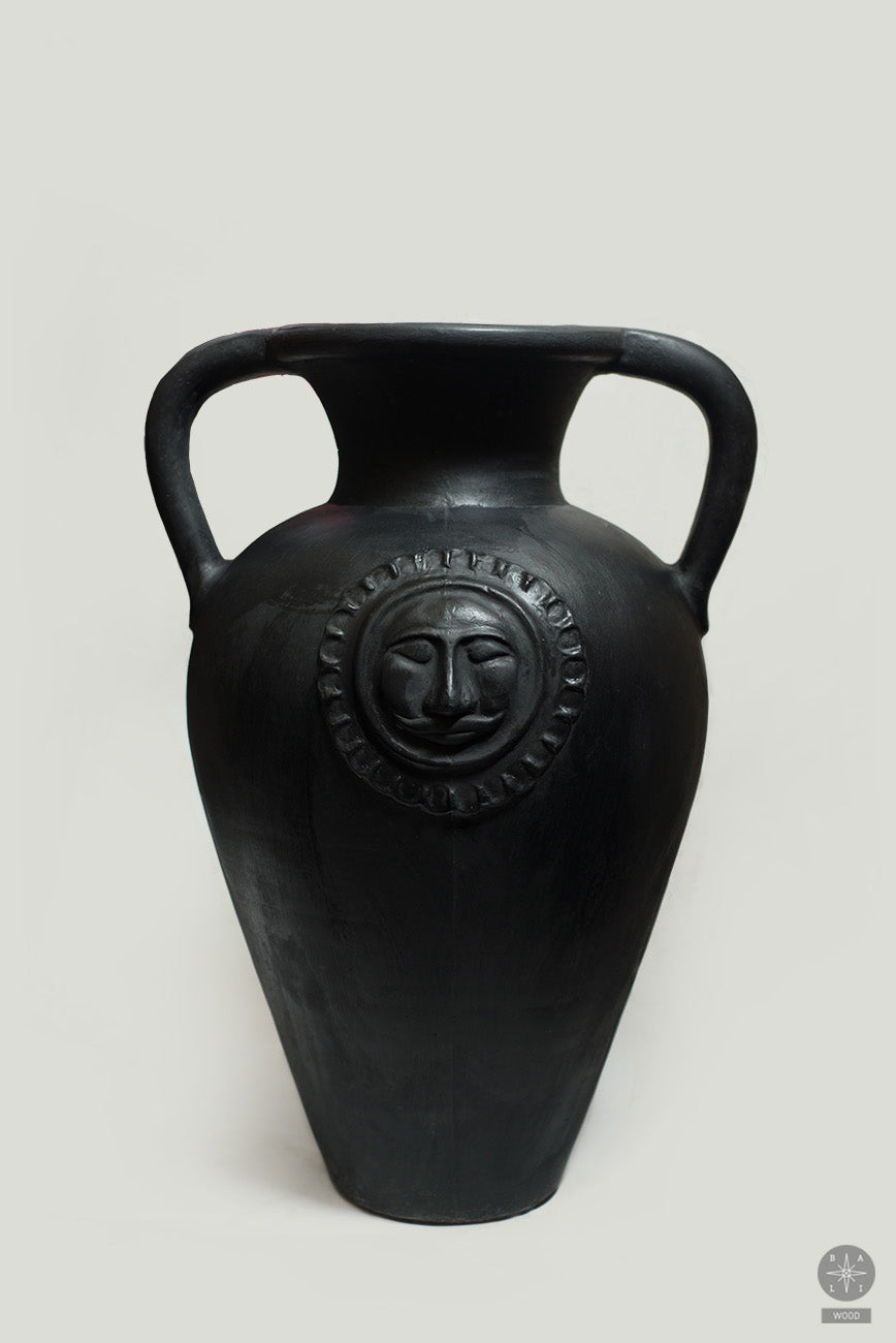 Dekoratyvinė vaza su ąselėmis