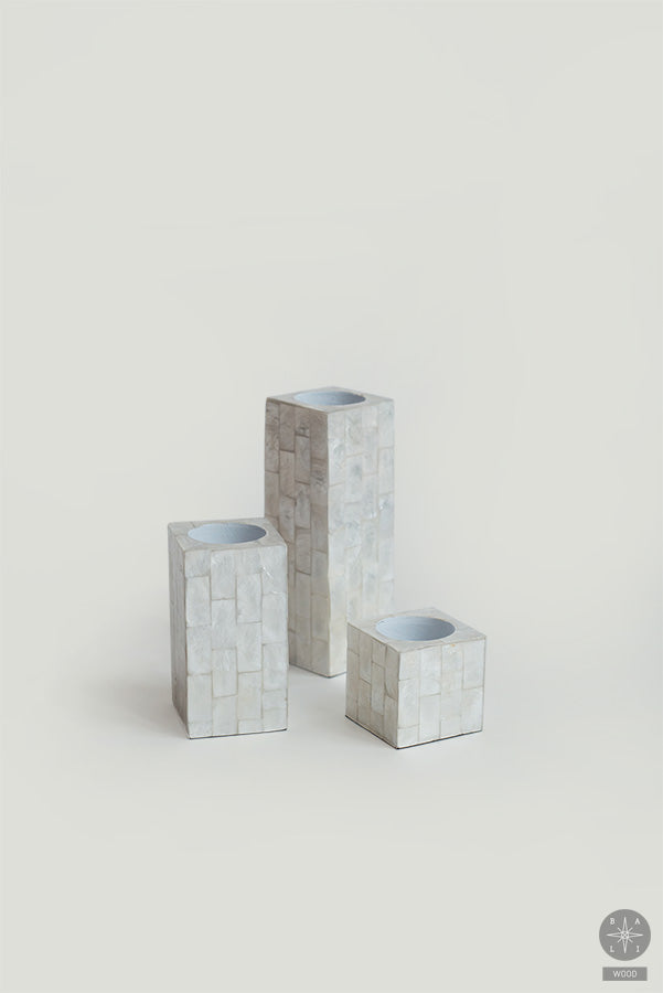 Žvakidė dekoruota kriauklytėmis